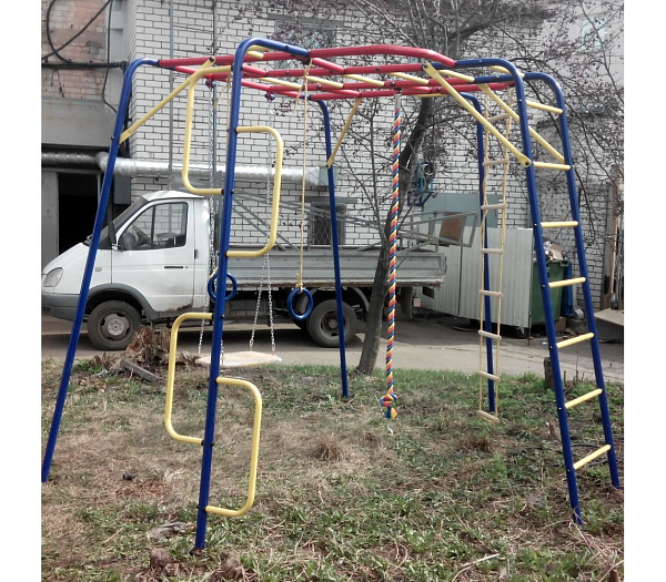 картинка Детский спортивный комплекс для дачи Пионер "Призма" от магазина Лазалка